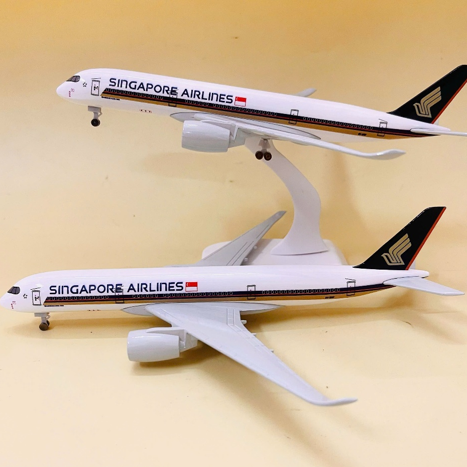 Mô hình máy bay Airbus A350-900 Singapore Airlines Tỉ lệ: 1:400 | Kim loại đúc khuôn bánh xe liền thân cao cấp