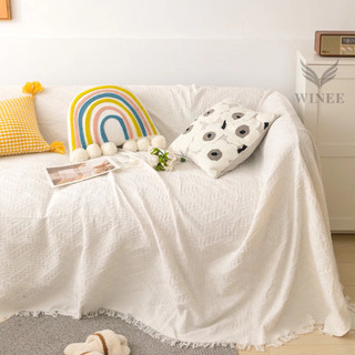 Khăn thảm phủ sofa dùng trang trí và chống bụi bẩn, thiết kế sang trọng cho phòng khách
