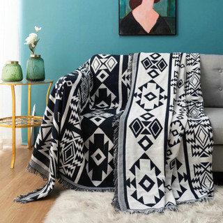 Khăn thảm phủ sofa dùng trang trí và chống bụi bẩn, thiết kế sang trọng cho phòng khách