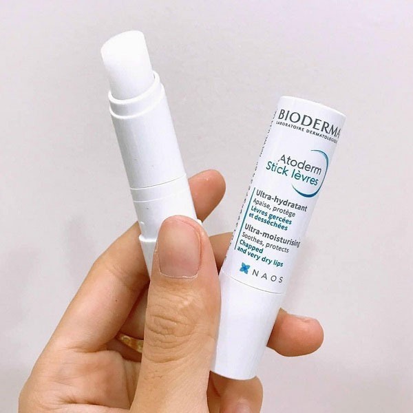 Son dưỡng B.i.o 4g giúp dưỡng môi, làm mềm môi, giảm thâm