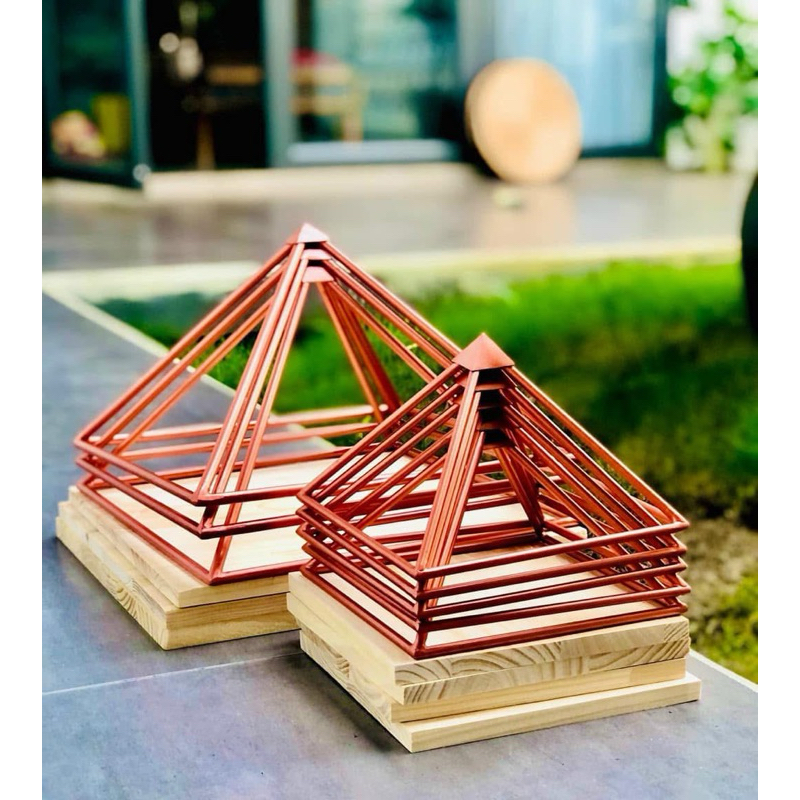 KIM TỰ THÁP ĐỒNG ĐỎ THEO TỶ LỆ VÀNG ĐÁY 18cm