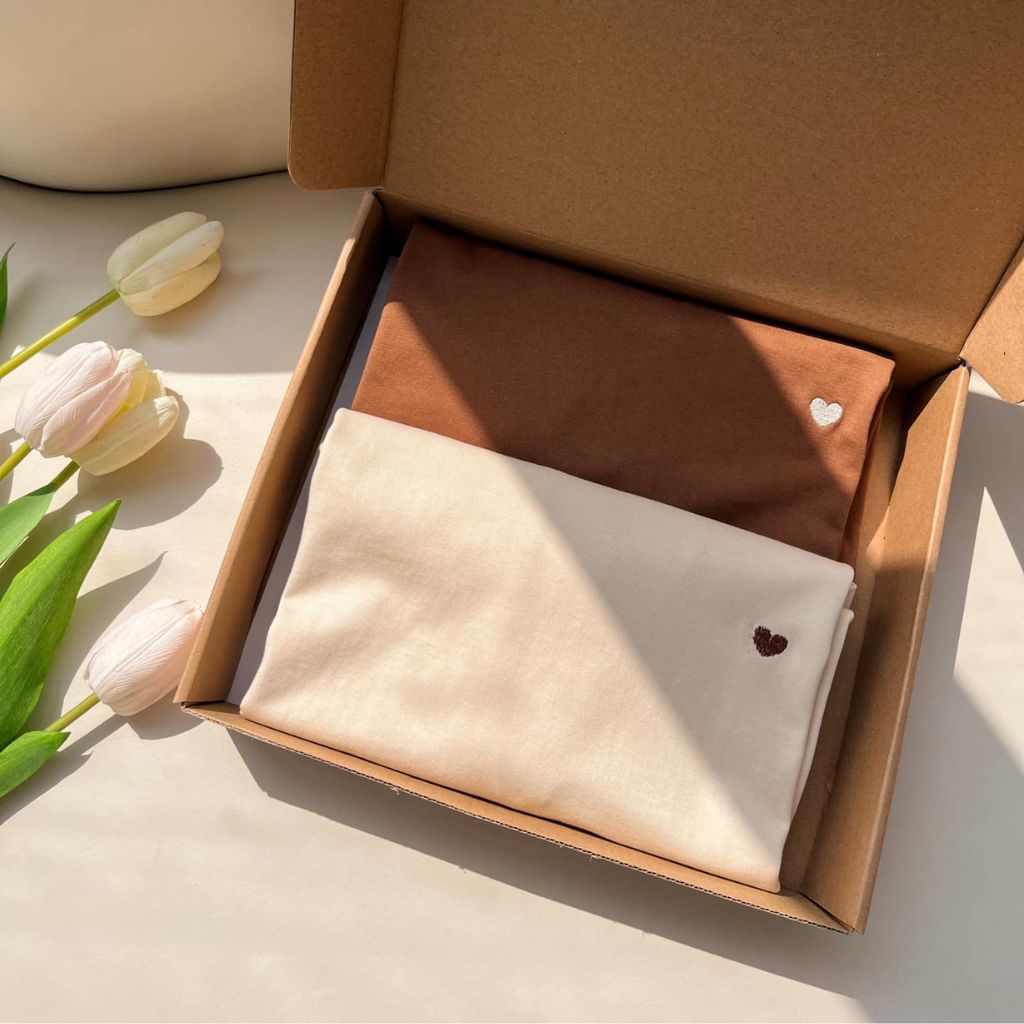 Áo phông thêu tim nam nữ form rộng tay lỡ unisex vải Premium cotton - áo thun mặc đôi couple, bạn thân cực xinh