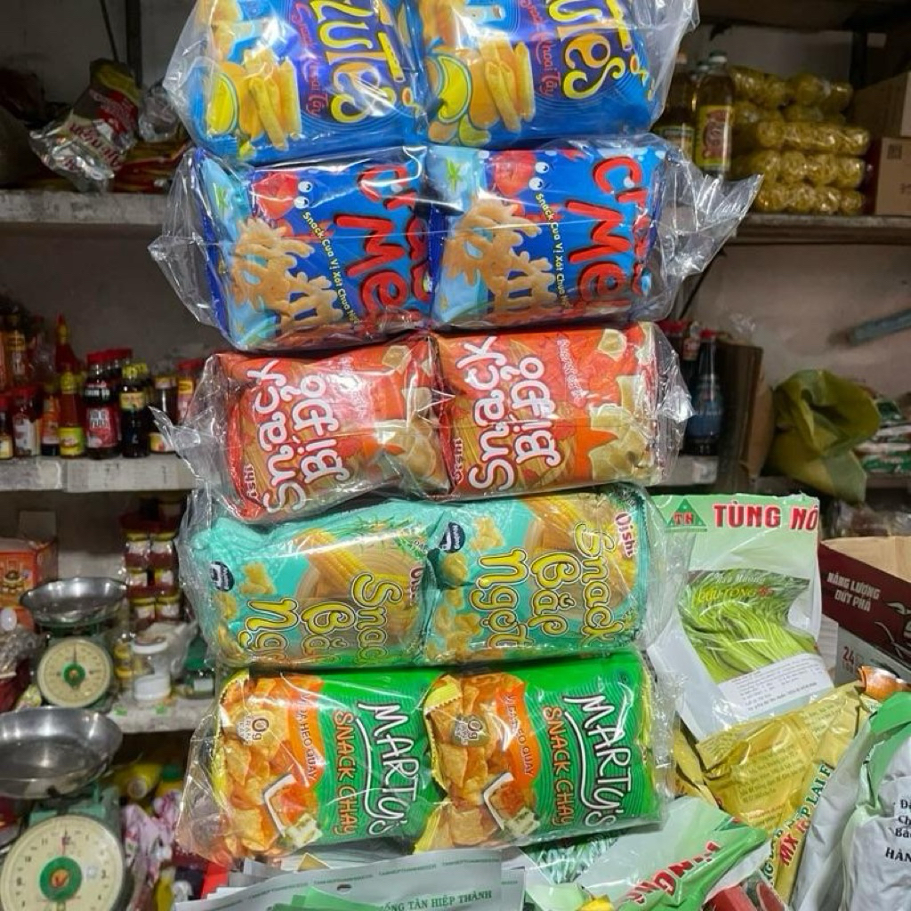 Bánh Snack oishi 2000 ( 1 cây 10 gói ) mix đủ loại | Shopee Việt Nam