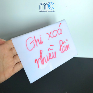 Bảng mica ghi giá sản phẩm, Bảng mica viết bút lông, Bảng mica chữ J trắng ghi xoá nhiều lần