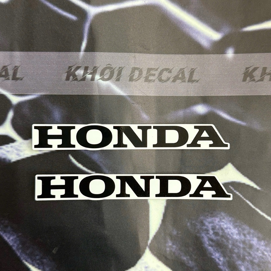 Tem Honda dán bửng trong ,yếm các dòng xe Wave,Future,Airblade…kích thước 1,5*11cm hàng Zin hãng(Giá cặp 2 bên)