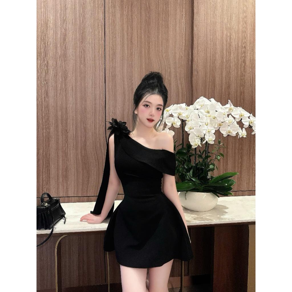 Váy Thiết Kế  - Váy Tuyết Mưa Lệch Vai Hoa Phối Tà Chân váy dáng A  Đầm Nữ