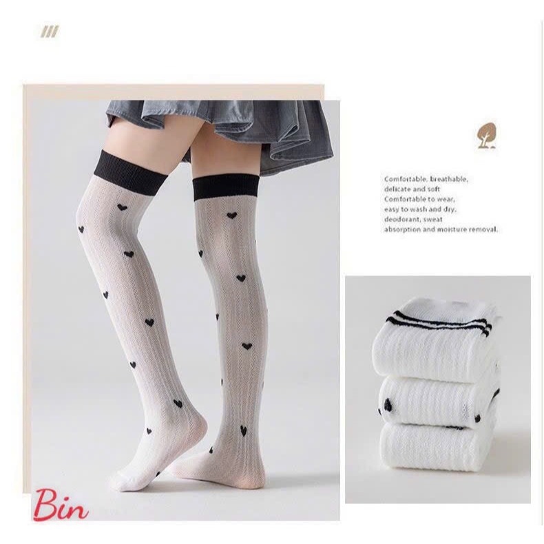 set 3 đôi tất bốt cao cho bé từ 6 đến 12 tuổi hoạ tiết tim nơ phối màu đen trắng