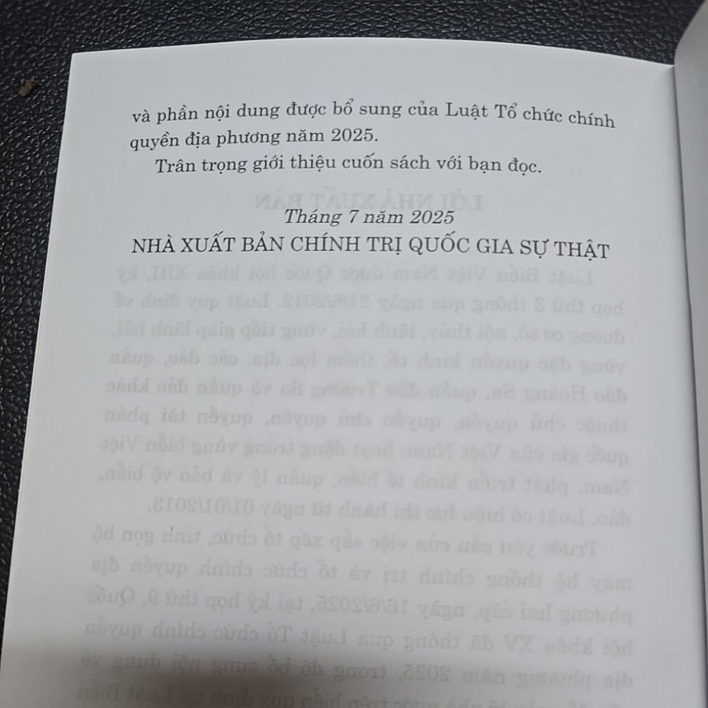 Sách - Luật biển Việt Nam năm 2012 (sđ,bs năm 2025) NXB Chính trị quốc gia sự thật
