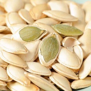 Hạt Bí Xanh Còn Vỏ –Giòn Béo,Dinh Dưỡng,Giàu dinh dưỡng: chứa,chất xơ tốt cho sức khỏe.