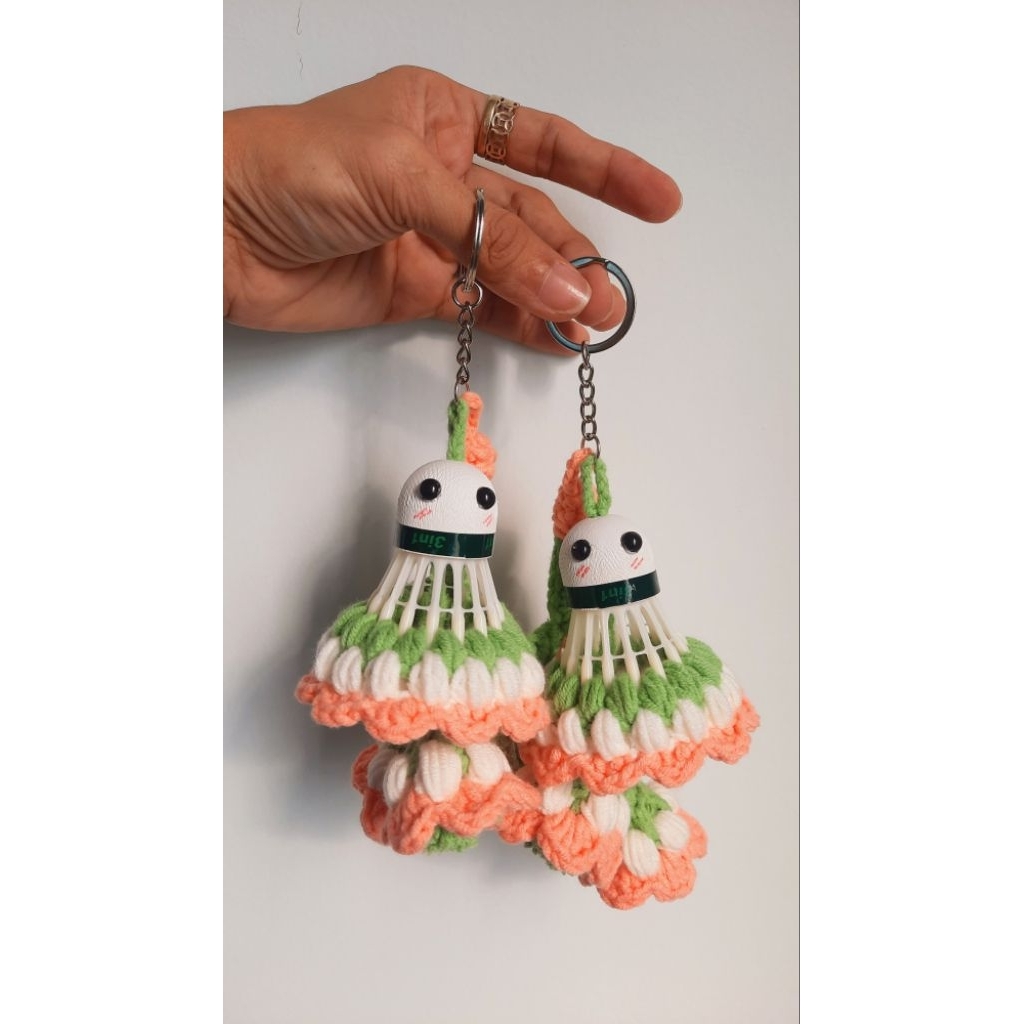 Móc khóa len quả cầu lông handmade