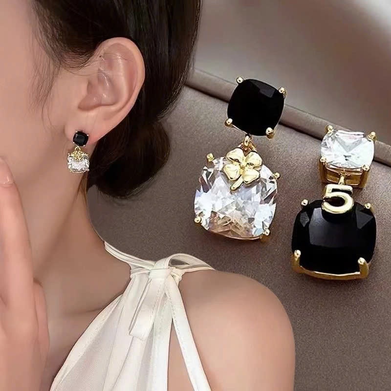 Đôi Khuyên Tai Hình Học Bất Đối Xứng Đính Đá Thời Trang Cho Nữ KT26