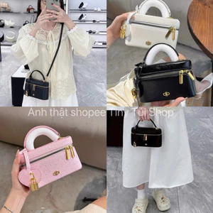 Túi cốp đang dẹt Pe.ĐO da bóng TẶNG KÈM CHARM đeo chéo cầm tay sang chảnh ( vừa đt)