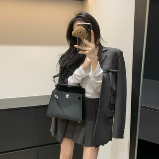 Áo khoác blazer dáng rộng đính nơ phong cách thanh lịch