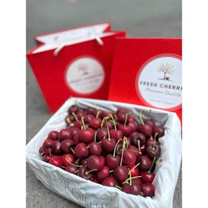 Cherry phiên bản hộp quà trọng lượng 1kg net , lun túi xách xinh xinh