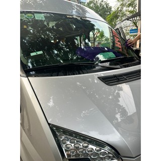 Gạt mưa Ford Transit lưỡi gạt cao su Nhật Bản phủ Graphene