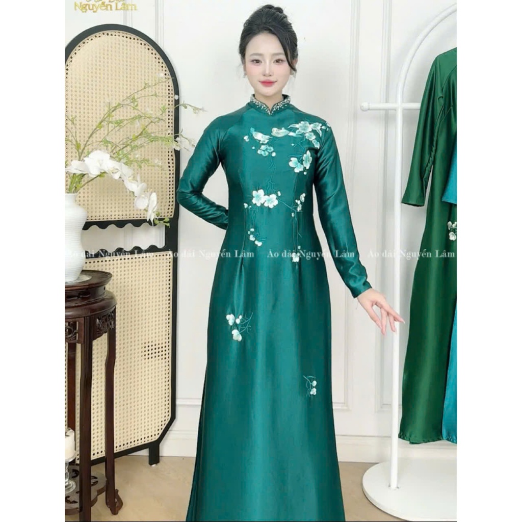 Áo dài Ngọc Quyên lụa ruby thêu tinh tế, cổ cao 2,5p đính thủ công cao cấp, tay dài, áo tà A thướt tha