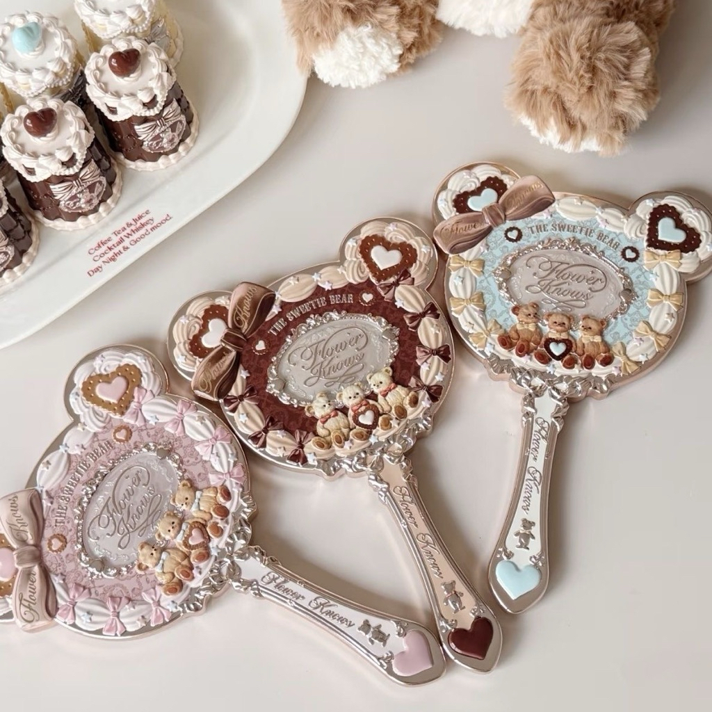 Gương Hand Mirror Flower Knows – BST Sweetie Bear 2025 | Shopee Việt Nam