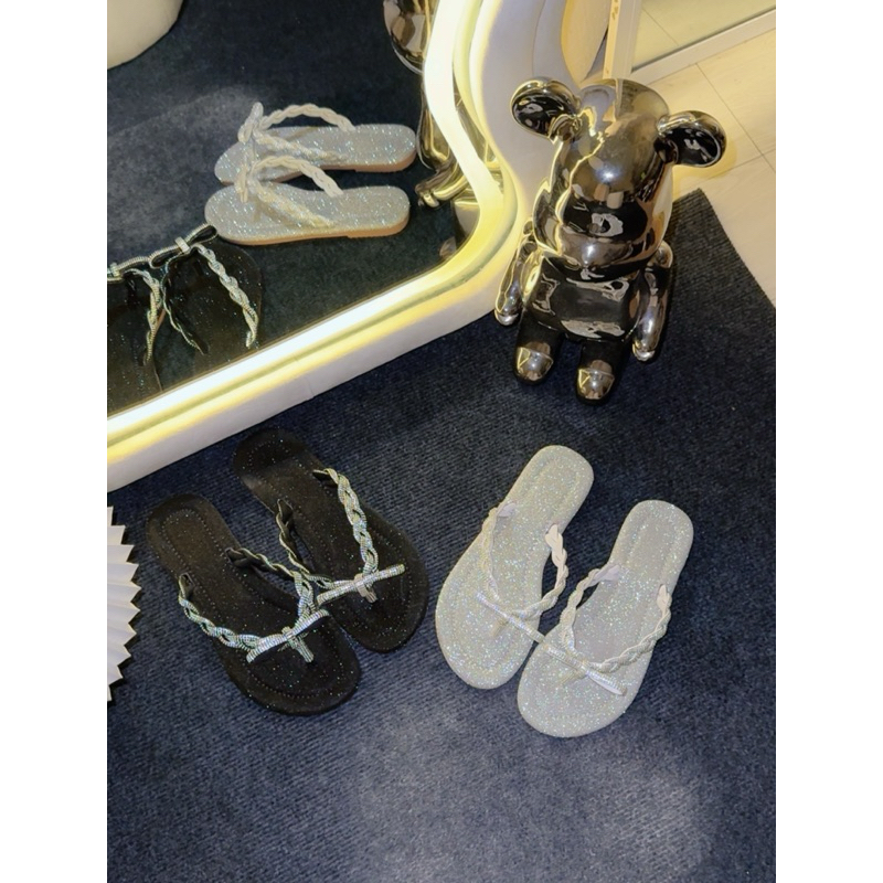[Mẫu Mới 2025] Dép Lê Nữ Kẹp Đính Nơ Đá Kim Tuyến Size 35-39 - Mũi Tròn Cao 1cm, Sang Trọng