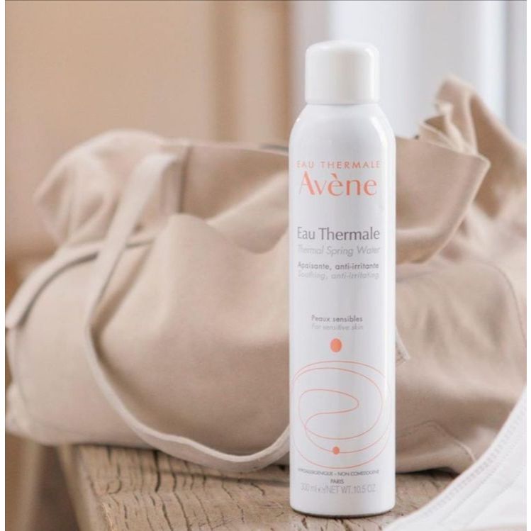 Xịt khoáng Avène Eau Thermale 300ml/Làm dịu/cấp ẩm tức thì/Giúp da mịn màng/tươi mát cả ngà