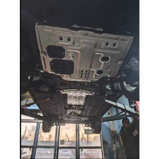 Chăn Bùn Gầm Toyota Cross Ốp Gầm Bảo Vệ Đông Cơ Xe Cross