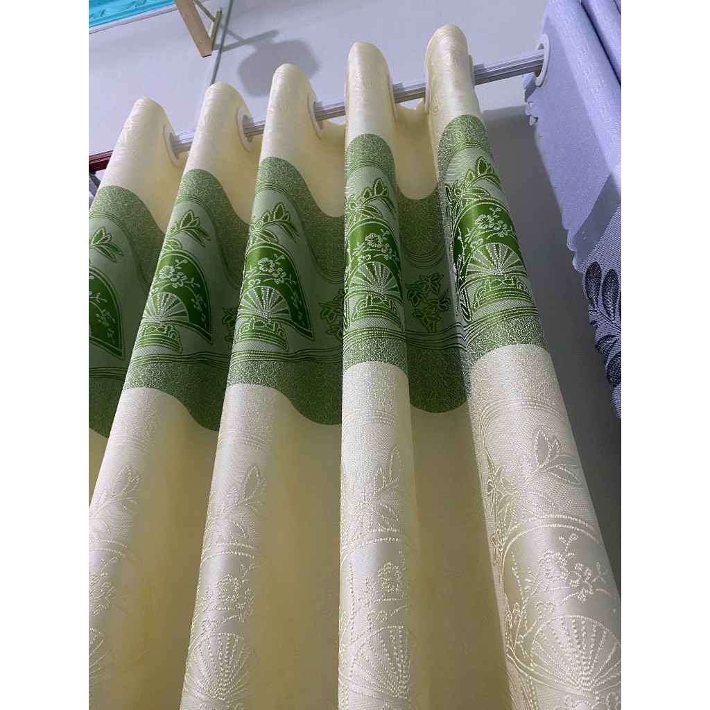 Gấm hoa văn màu kem vàng phối xanh quạt , giá của 1 tấm rèm căng thẳng ( chua bao gồm thanh treo) vải polyster 3 lớp