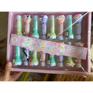 sỉ hộp 16 chiếc đèn pin loại to có charm