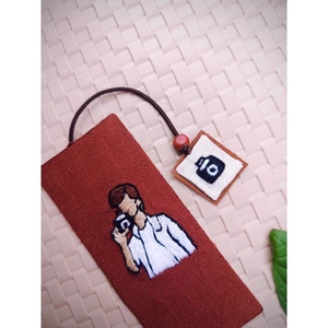 BOOKMARK BẠN NAM CHỤP ẢNH | MERAKI HANDMADE