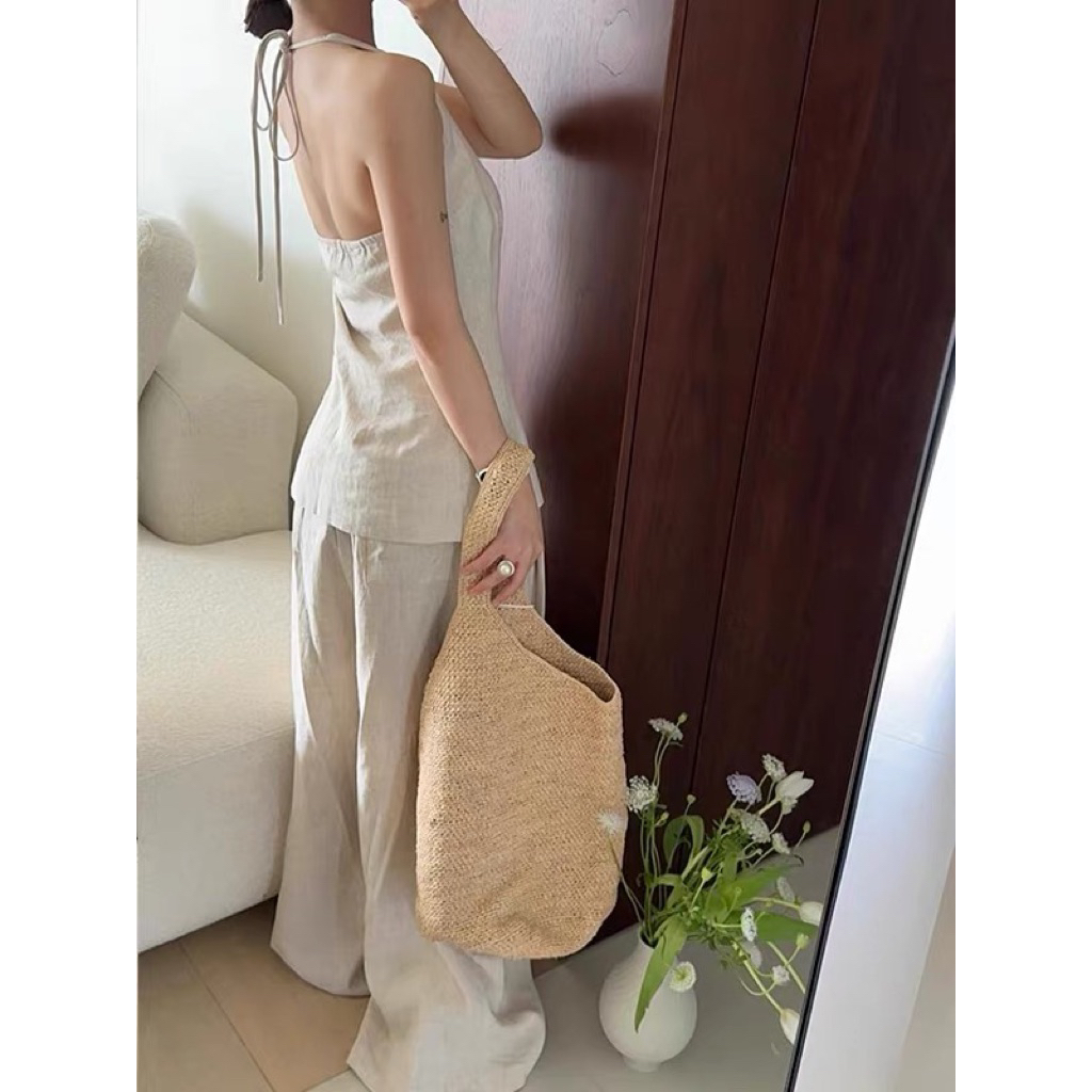 𝗬𝗲𝗻 𝗦𝗲𝘁  - Set Linen cổ yếm+ quần xuông BEELY
