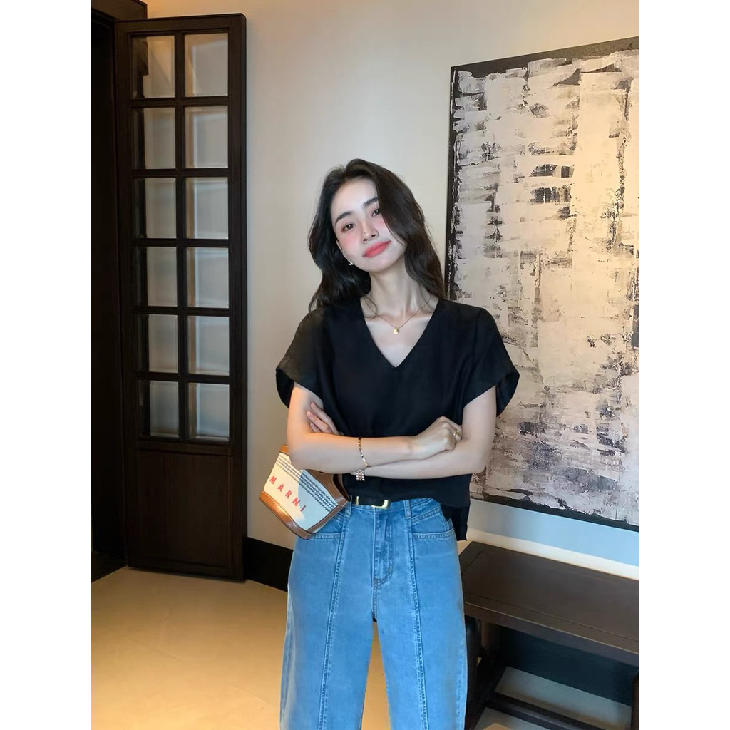 𝗚𝘂𝗺𝗶   A04 -  Áo Linen Cổ V xuông BEELY