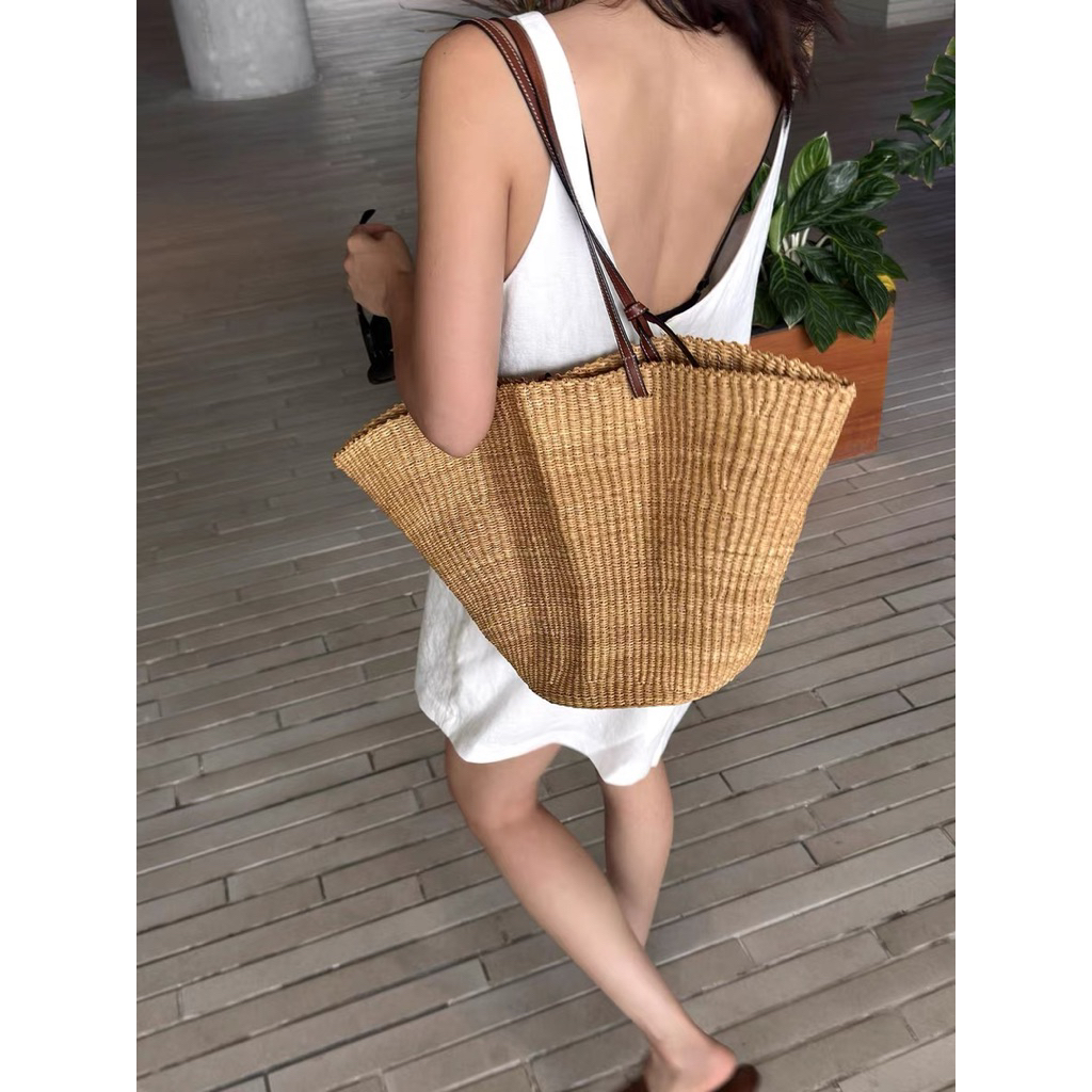 𝗦𝗼𝗺- Đầm Linen cộc tay khoét lưng BEELY