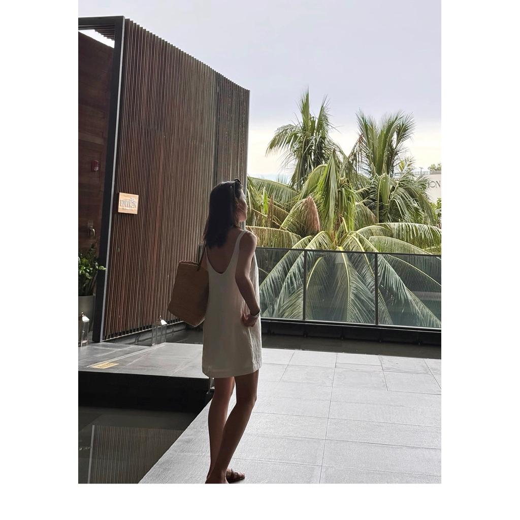𝗦𝗼𝗺- Đầm Linen cộc tay khoét lưng BEELY