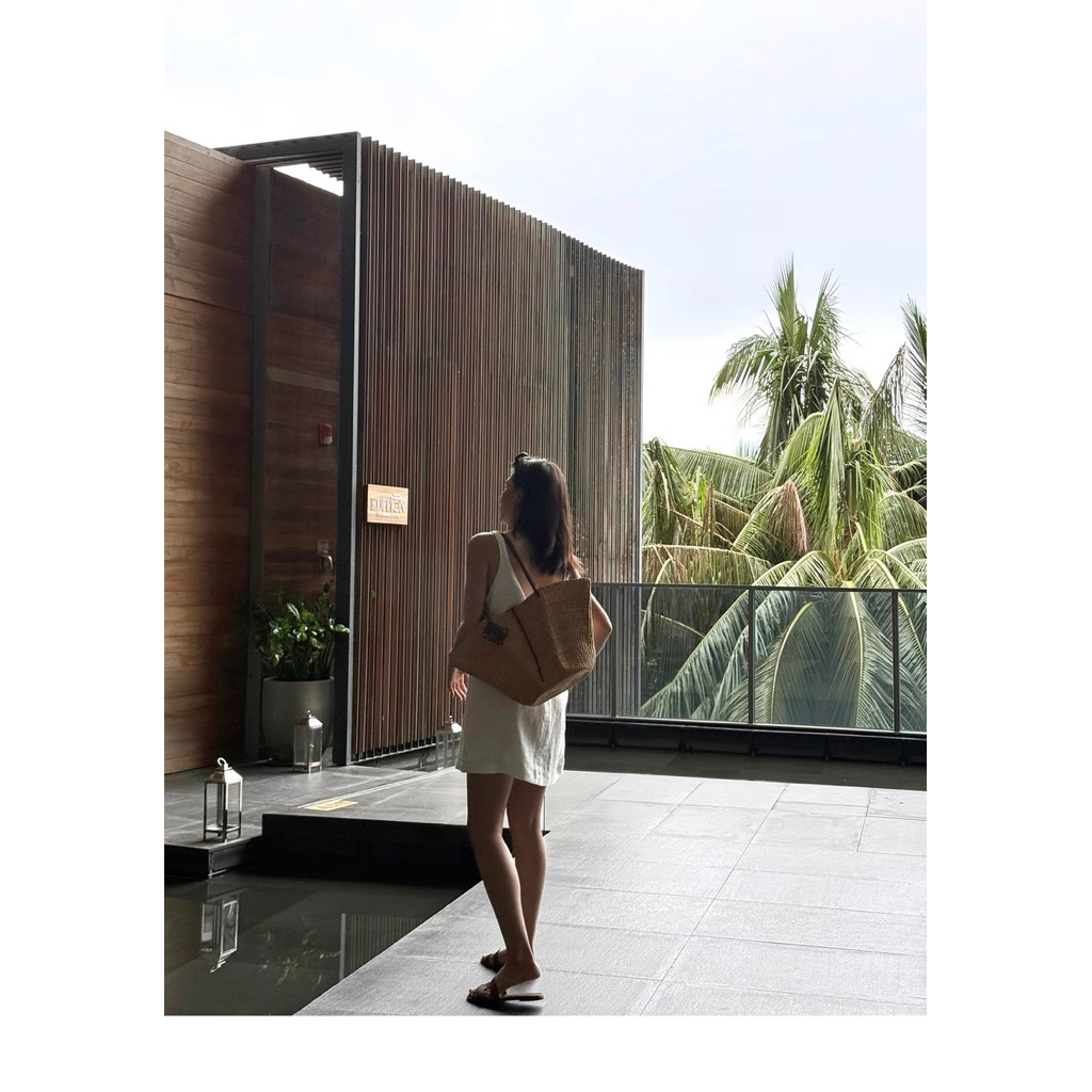 𝗦𝗼𝗺- Đầm Linen cộc tay khoét lưng BEELY