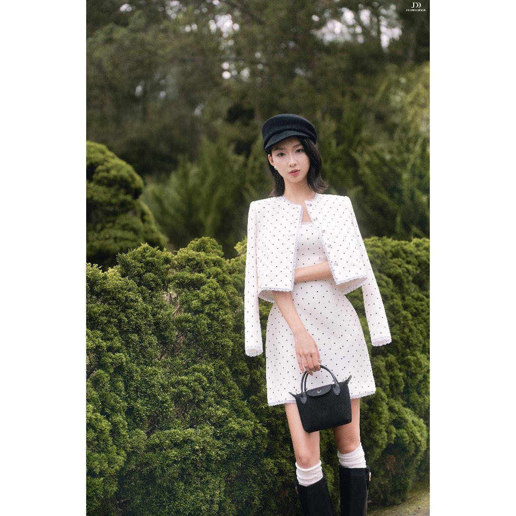 Set Áo Blazer Cổ Tròn Dáng Suông Kẹp Ren 5B07.2508K + Đầm 2 Dây 1 Hàng Cúc Phối Ren 1F04.2508K | Outfit Chic Retro JM