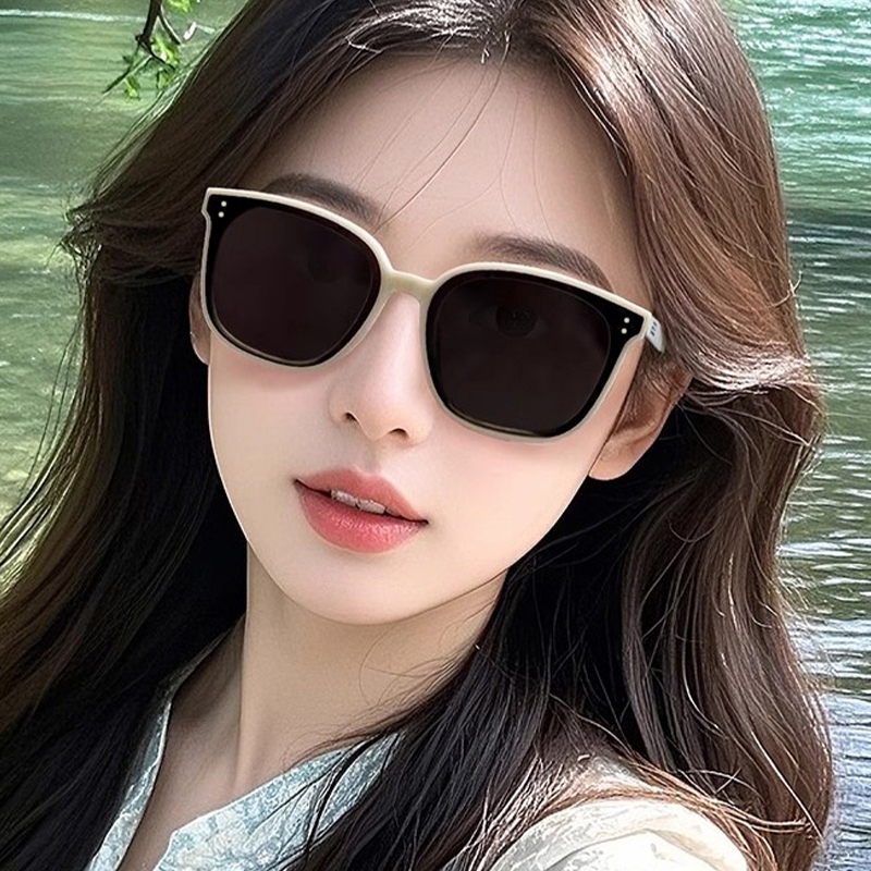 Kính Râm Gấp Gọn Thời Trang Unisex INNI Chống UV400, Kính Gọng Nhựa Cao Cấp, Tiện Lợi Bỏ Túi -77141