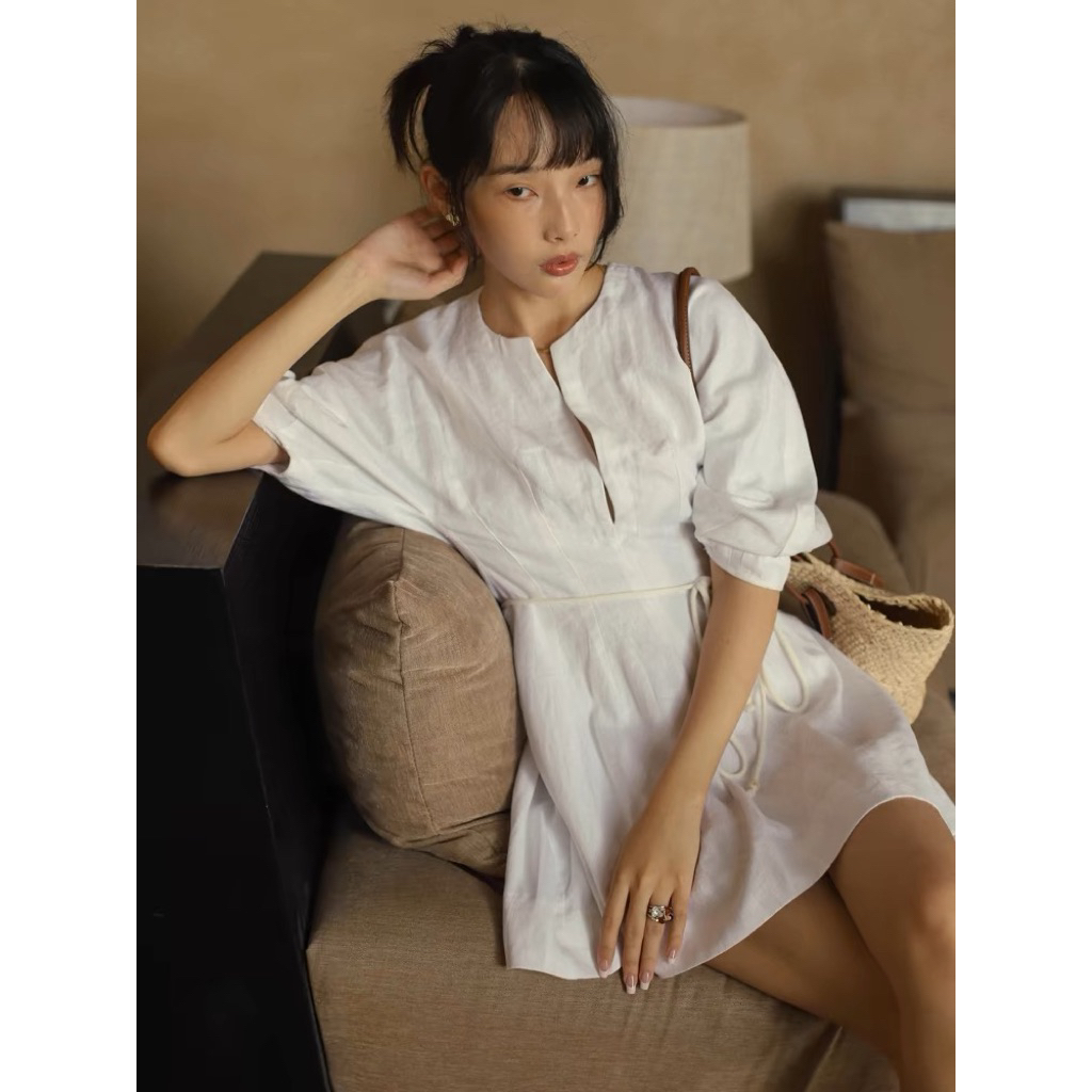 𝗛𝗲𝗹𝗲𝗻 Đầm linen 2 lớp chiết eo tay phồng cổ V+DÂY nơ