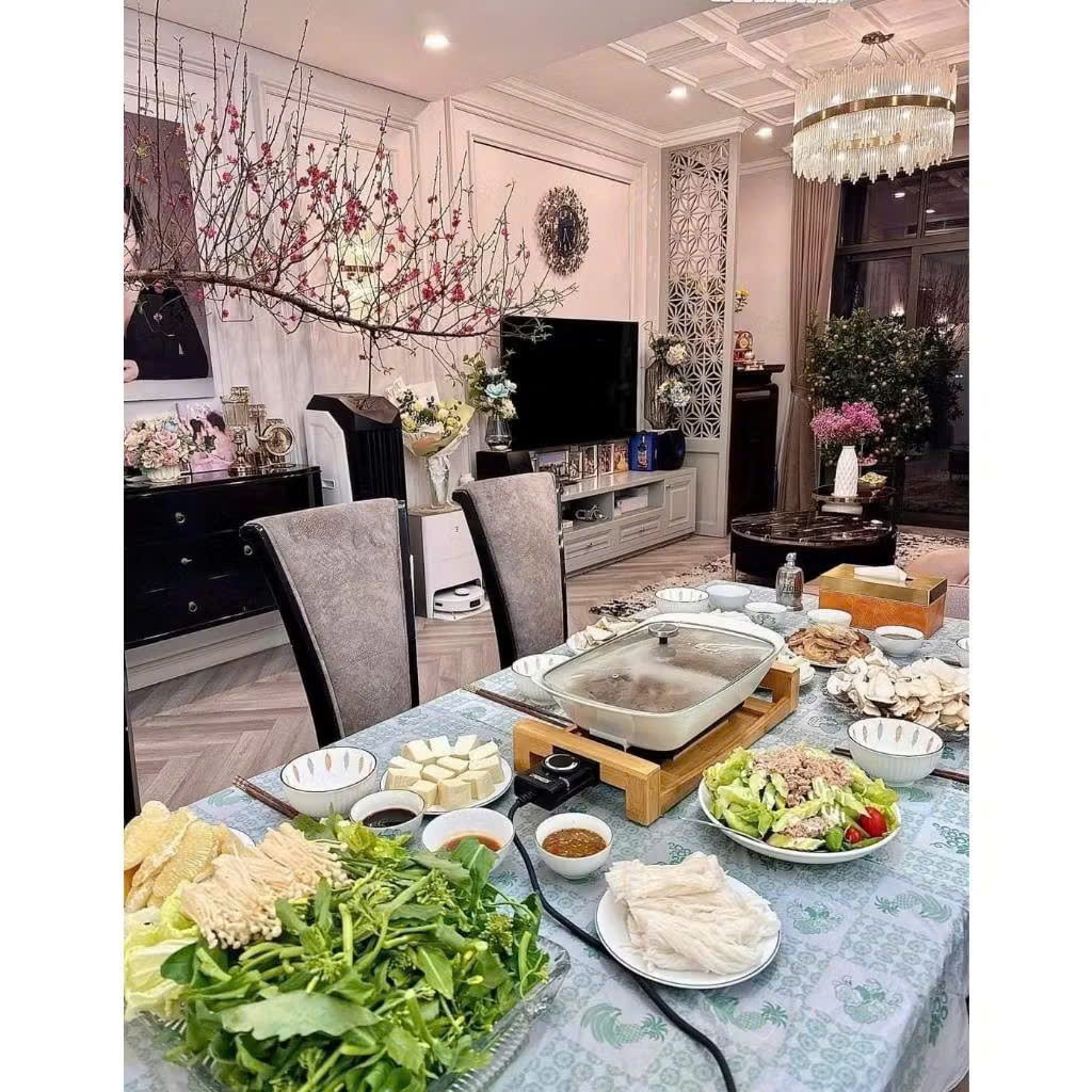 Khăn Trải Bàn Nilon Dùng 1 Lần (10 cái/bịch) - Khăn Trải Bàn PVC