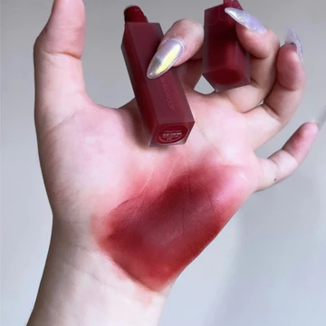 Son Kem Bùn Blur 04 Radwood - Đỏ Nâu, Son Kem Lì Blur Fudge Tint Màu 04 Radwood