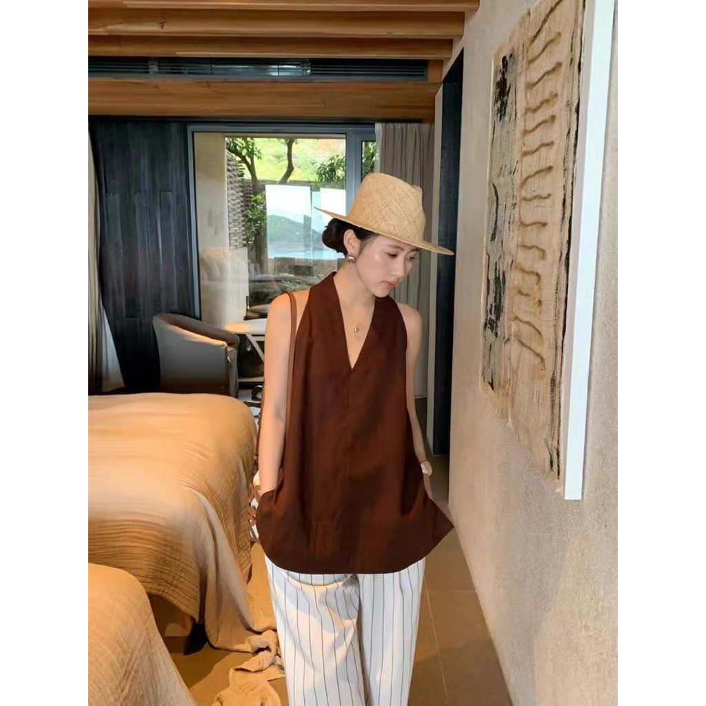 𝗡𝗶𝗺𝗮- Áo Linen cổ yếm xẻ tà basic BEELY