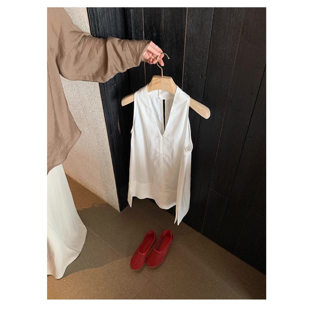 𝗡𝗶𝗺𝗮- Áo Linen cổ yếm xẻ tà basic BEELY