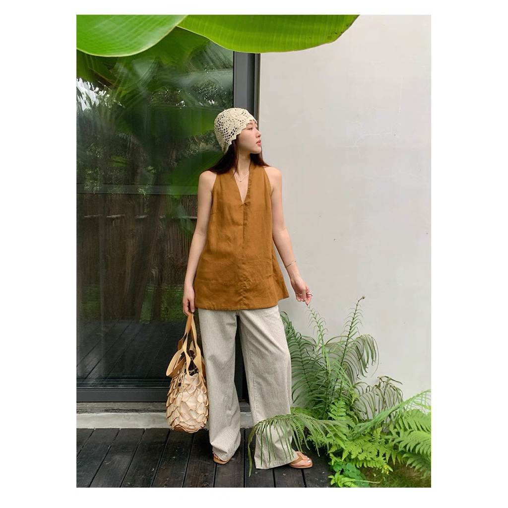 𝗡𝗶𝗺𝗮- Áo Linen cổ yếm xẻ tà basic BEELY