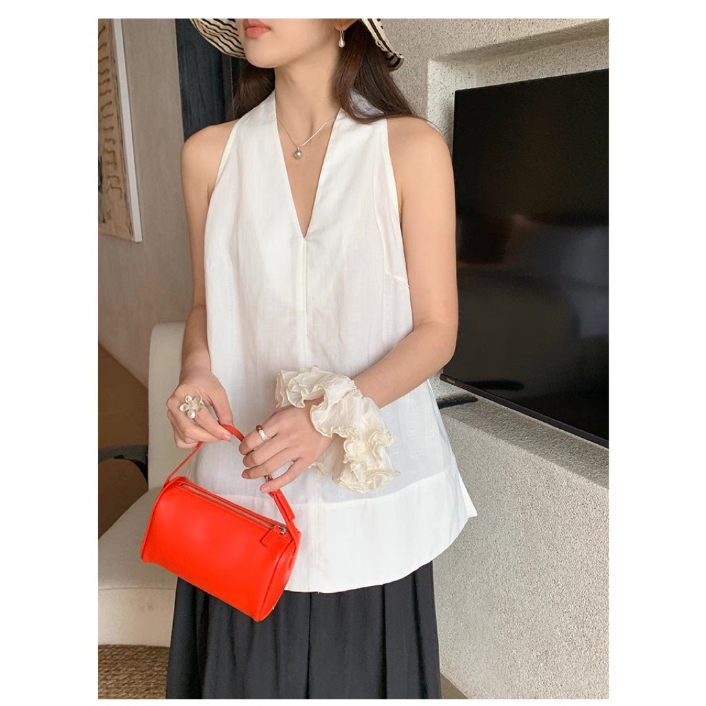 𝗡𝗶𝗺𝗮- Áo Linen cổ yếm xẻ tà basic BEELY