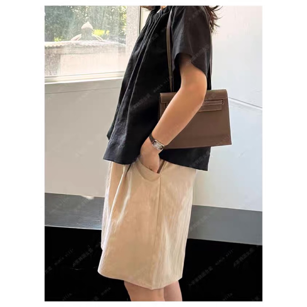 𝗠𝗮𝗱𝗶  A03 -  Áo Linen cổ rút basic BEELY