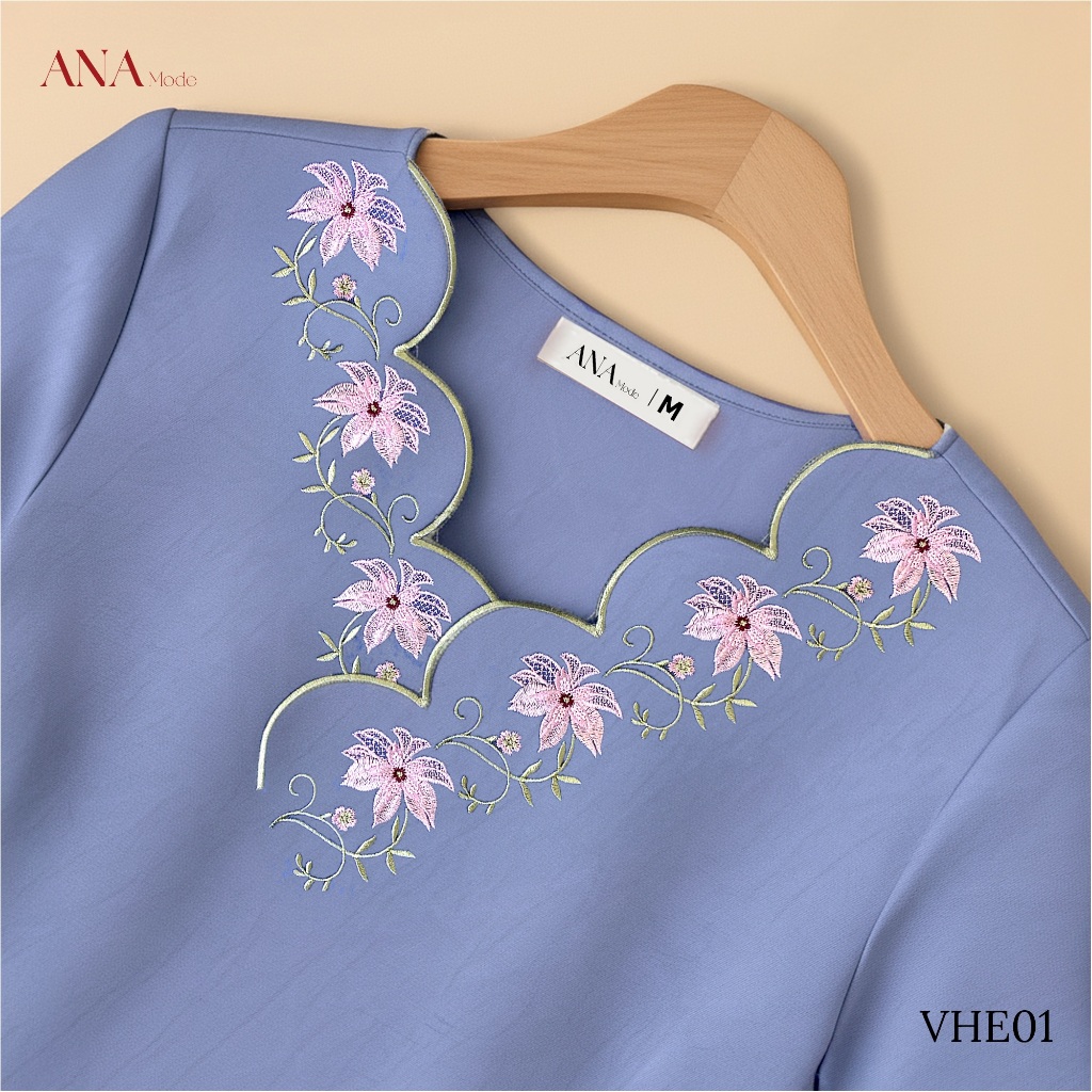 Áo Kiểu Thêu Hoa Trung Niên ANA Mode Chất Liệu Lụa Vân Mờ Thanh Lịch Đi Chơi Quà Tặng Mẹ AK25VHE01