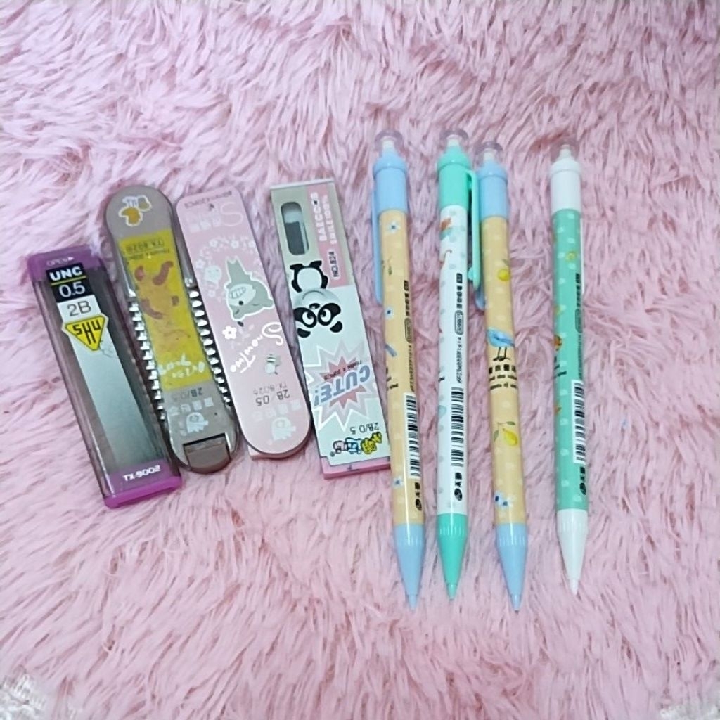 Set 1 bút chì bấm + 1 ống ruột bút chì ngòi 0.5mm