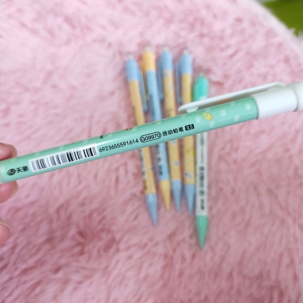 Set 1 bút chì bấm + 1 ống ruột bút chì ngòi 0.5mm