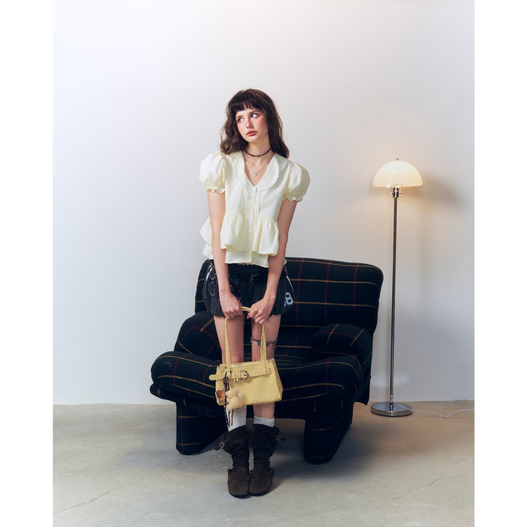 Bonnie Top - Remmus | Áo cổ V kiểu cổ bèo 2 lá Remmus cho nữ