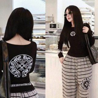 Áo Thun Zip Nữ Dáng Ôm Body In Hình New Cá Tính
