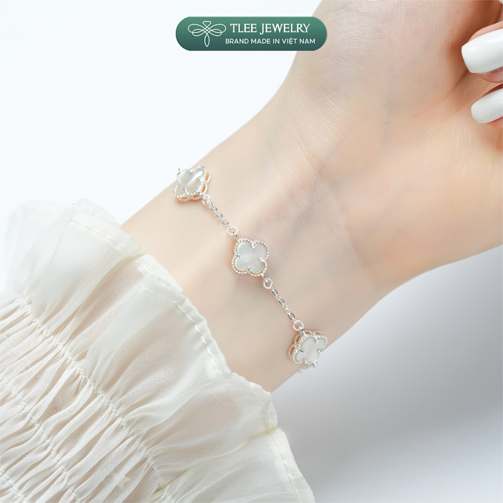 Lắc tay bạc nữ TLEE năm charm hoa cỏ bốn lá đơn sắc sang trọng đá 8mm TLEE JEWELRY LT0475 | BigBuy360 - bigbuy360.vn