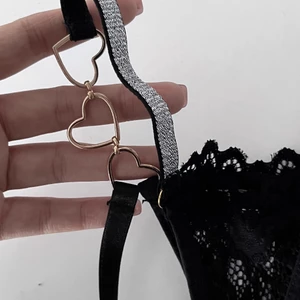Quần lót ren lọt khe gợi cảm liền garter choker đùi quần lót thong nữ quyến rũ lãng mạn