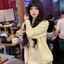 Set bộ áo váy len GUMIN thiết kế gồm áo khoác cổ bẻ có khóa kéo kèm áo quây mix chân váy dáng ngắn sang trọng thanh lịch